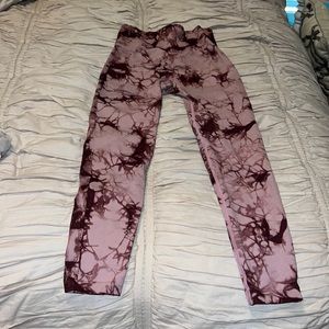 leggings tye die